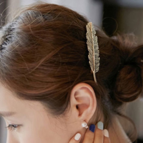 3/$20...Gold Feather Hair Clip Barrette - Picture 3 of 4